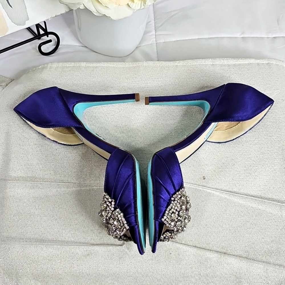 Betsey Johnson Purple Stiletto Heels Elegant Wear Office Wear Career Wedding - Picture 9 of 17